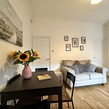 4 Bed 3 Bedroom Home Near Middlesbrough Centre Exterior photo