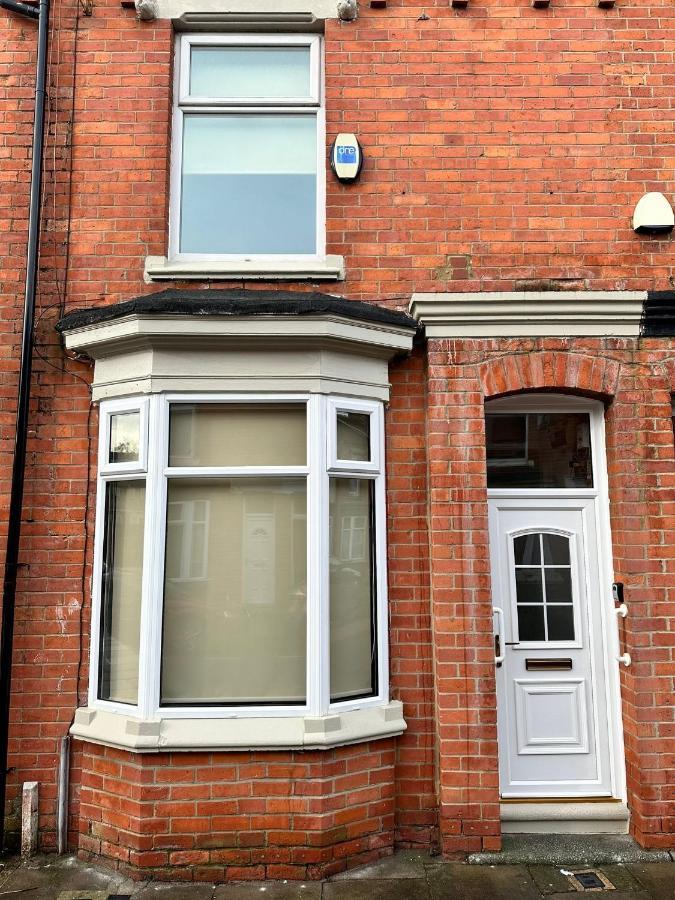 Holiday home 4 Bed 3 Bedroom Near Centre *